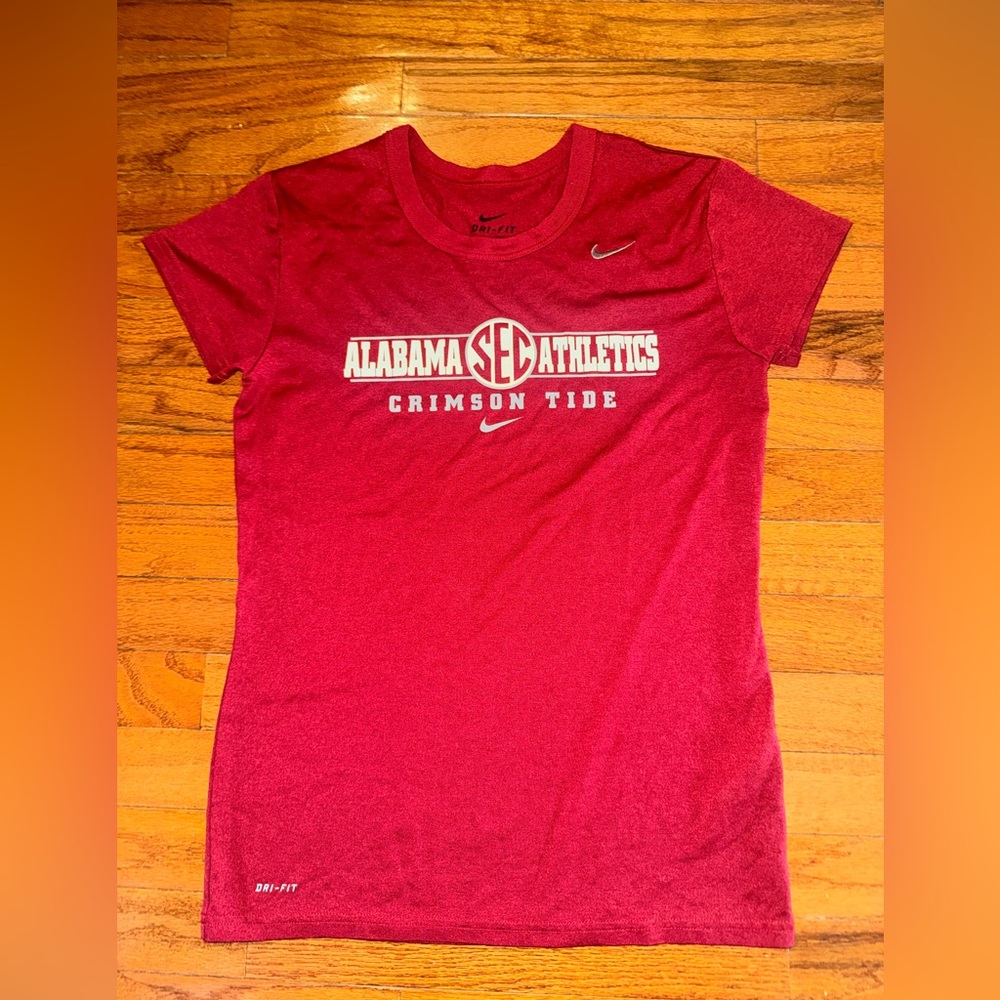 Nike Women’s Crimson Red Alabama SEC Athletics Short Sleeve Tee